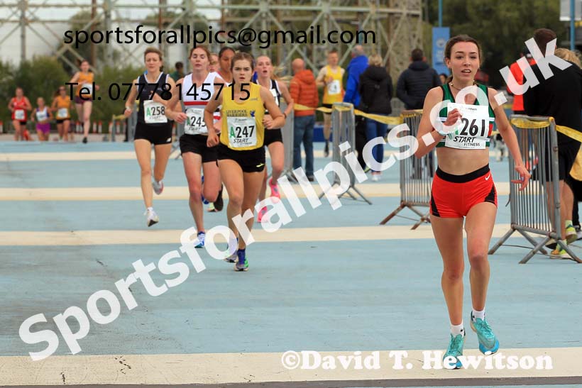 Senior womens 4 Stage Relay, 2022 Northern Road Relays, SportsCity, Manchester. Photo: David T. Hewitson/Sports for All Pics